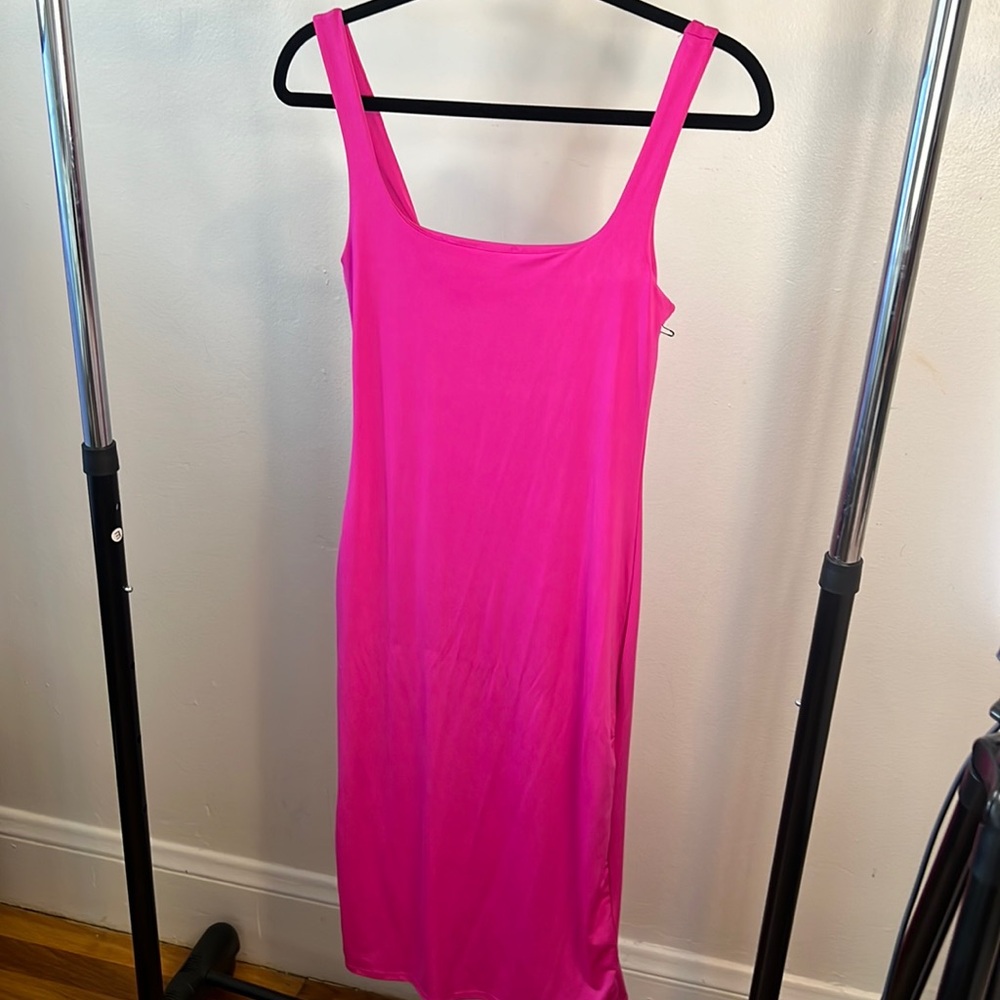 NWT Stretch silky Pink Dress